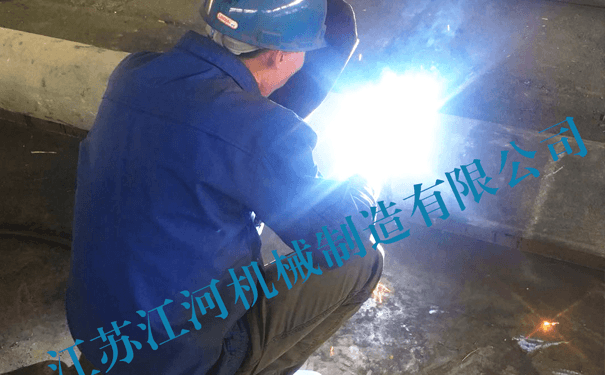 您是否面臨過(guò)雙金屬?gòu)?fù)合管現(xiàn)場(chǎng)施工的焊接難題呢？